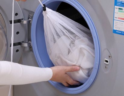 Tiệm giặt khô gần đây có máy giặt quần áo khô hiện đại